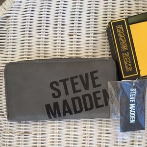 Steve Madden Charcoal & Black Zip around Wallet